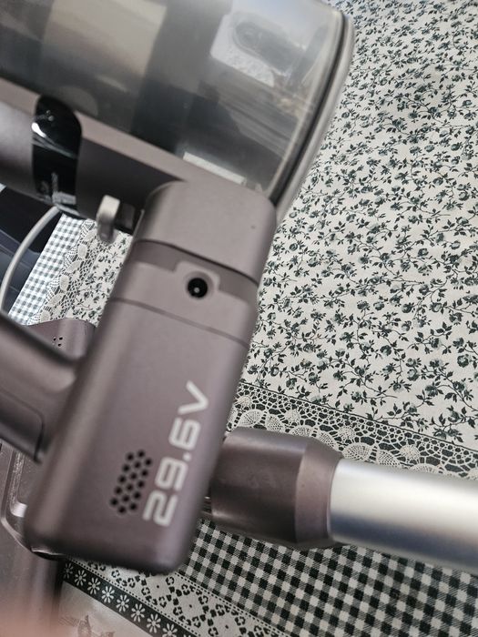 Vendo aspirador sem fios eureka 29.6v