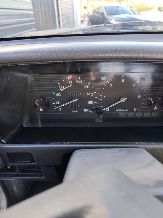 Toyota Hilux contentor isotérmico