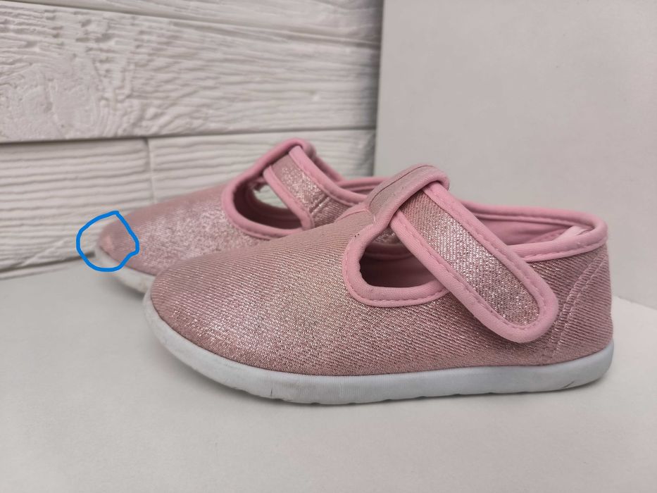 buty baleriny, kapcie dla dziewczynki, r. 30