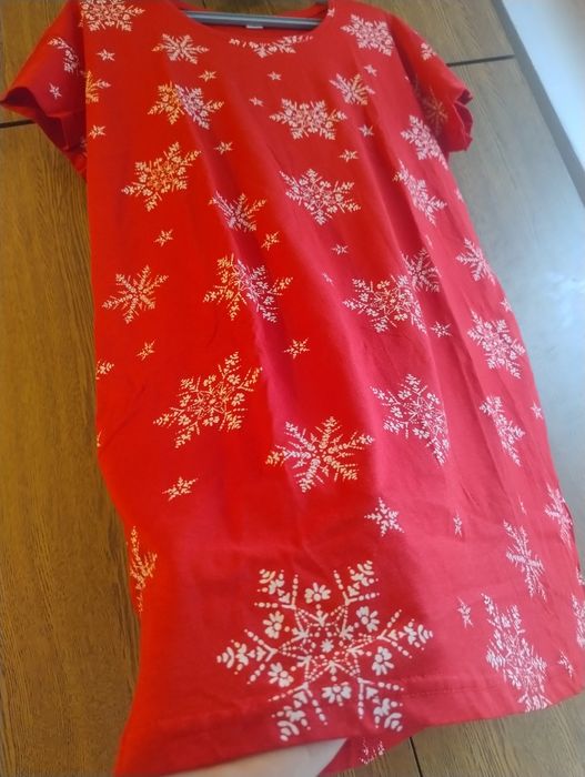 Nowa czerwona koszulka Woman rozm.L