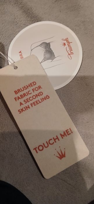 Biustonosz Triumph Touch me! 70B nowy z metkami