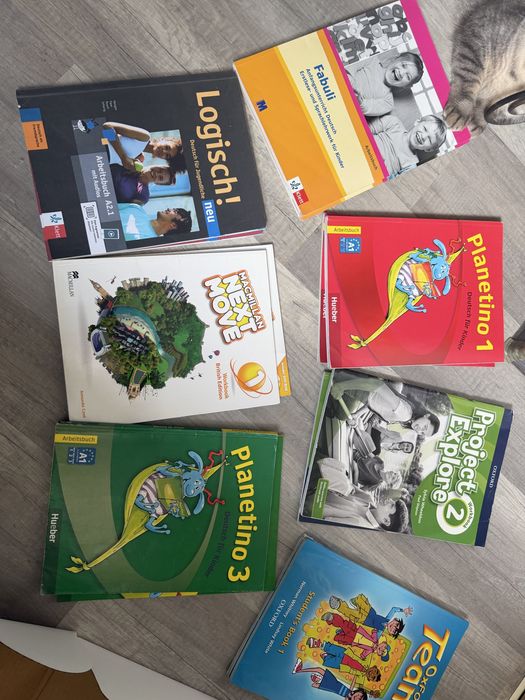Комплекти книжок англійської та німецької мови