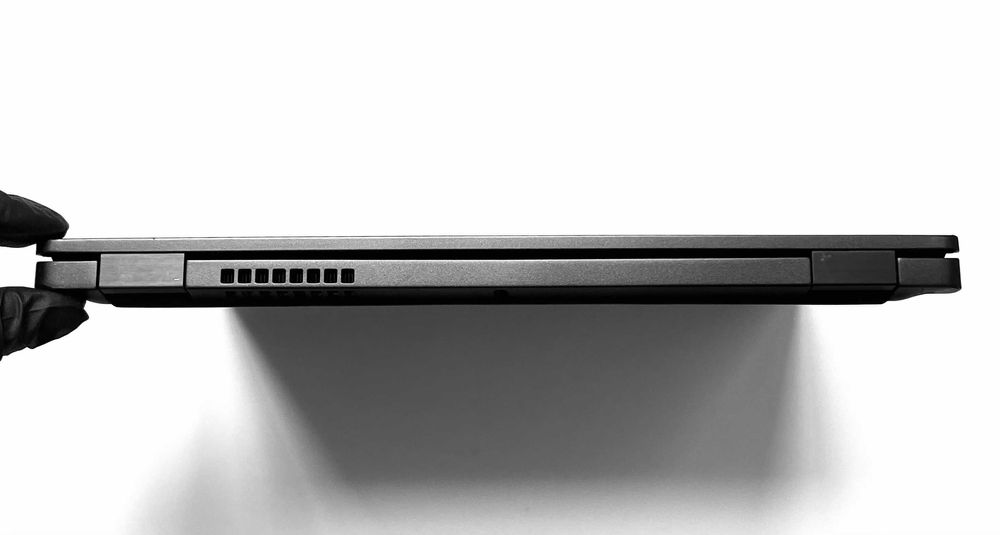 Ультрабук Dell Latitude 5300, FHD, IPS, i7, Ram 16Gb, SSD 256Gb