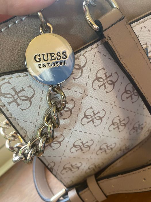 Mala Guess - Como Nova