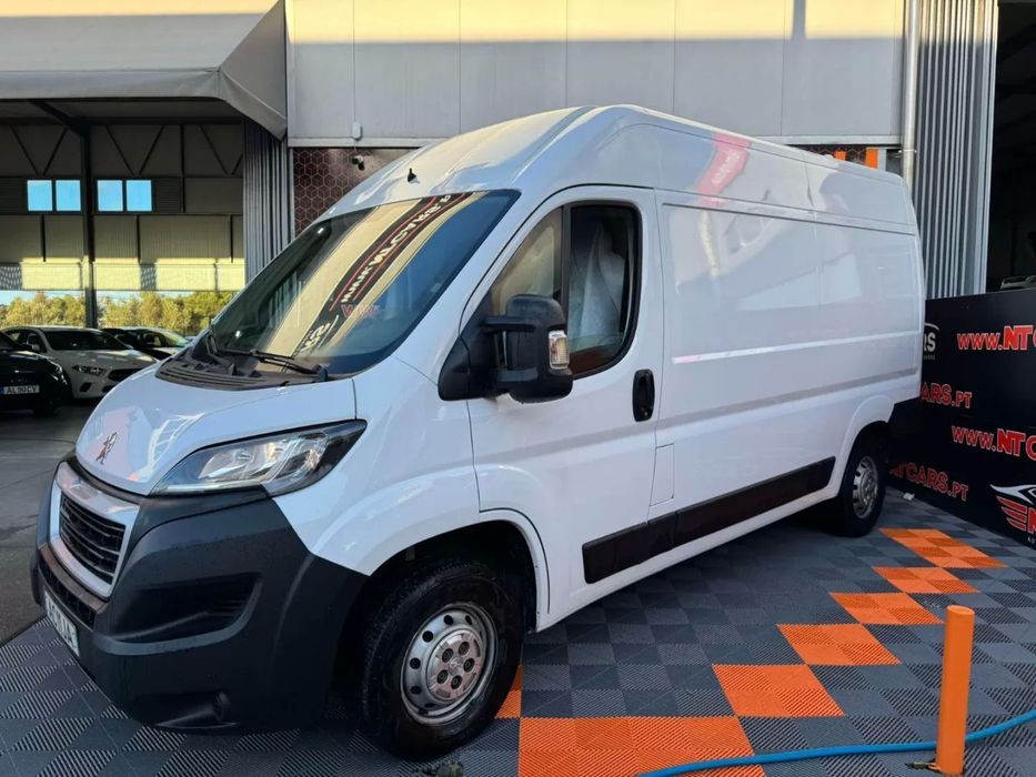 Peugeot boxer 2.2 hdi fibrada l2h2 premium