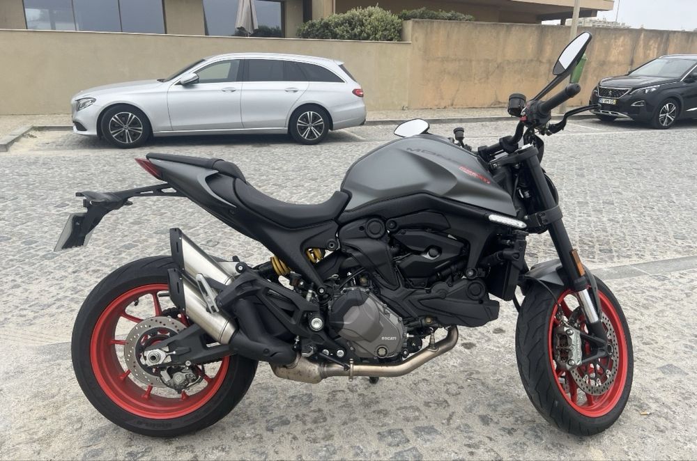 Ducati Monster 937