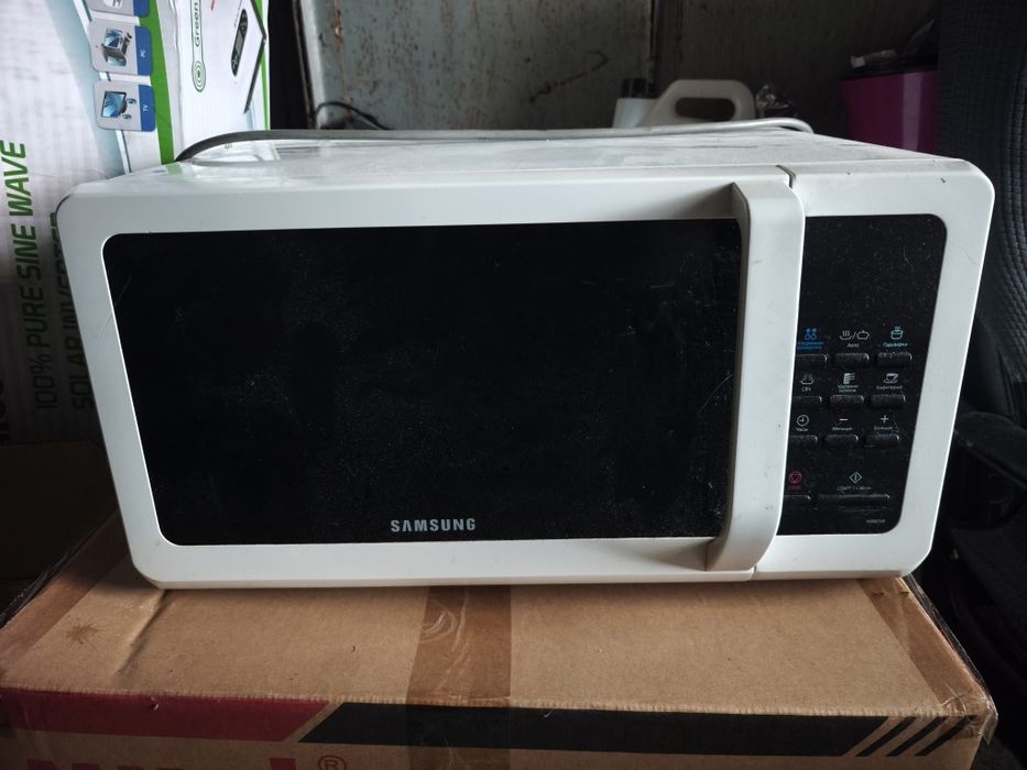 Мікрохвильова піч Samsung