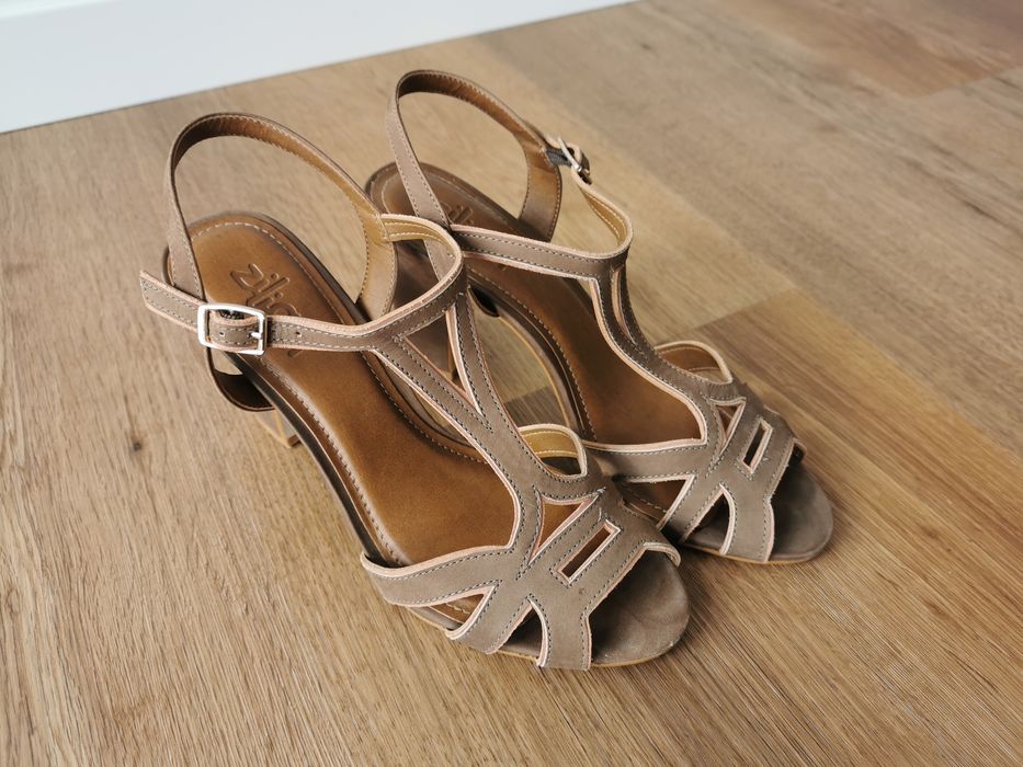 Sandálias Zilian