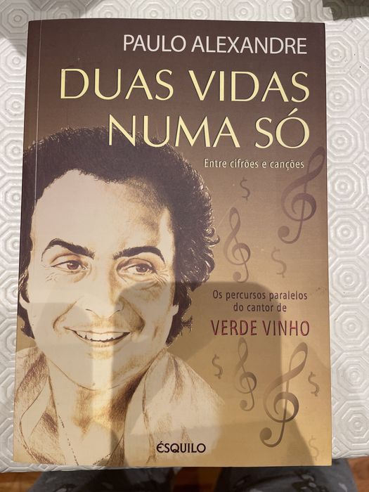 Duas Vidas Numa Só- Livro