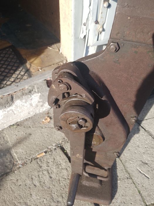 Lewarek kolejowy 5 T