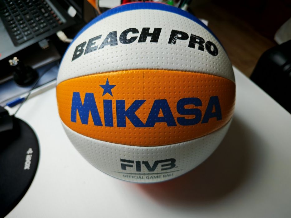 Piłka do siatkówki plażowej Mikasa BV550C- Beach PRO
