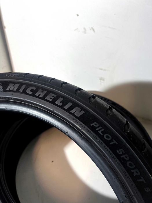Pneus Michelin Pilot Sport 5 - 225/40/19 - Excelentes