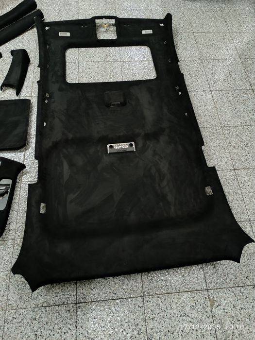 Tecto em Alcântara BMW E46 Touring com pilares
Em excelente estado.
P