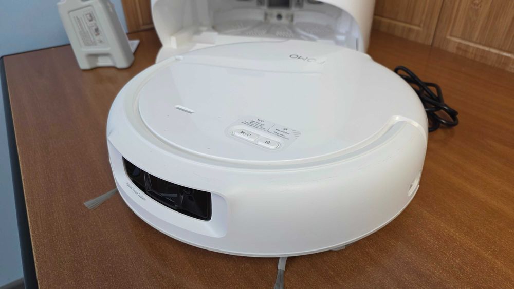 DJI ROMO S - Robot sprzątający