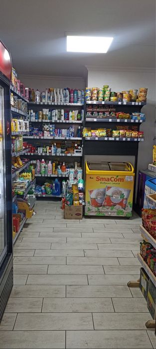 Розпродаж інвентаря для продуктового магазину