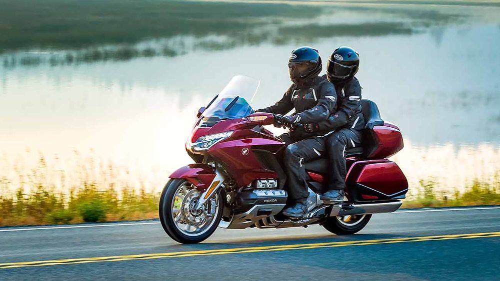 Rodzaje motocykli – Sportowy, adventure, a może naked?