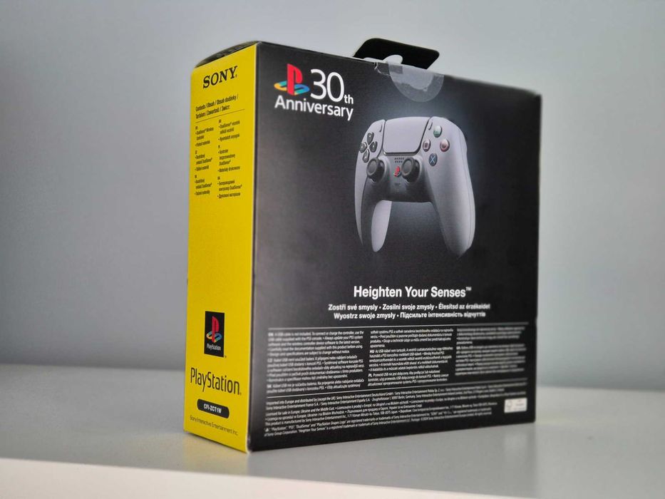 Limitowany pad do PS5 DualSense 30th Anniversary Edition