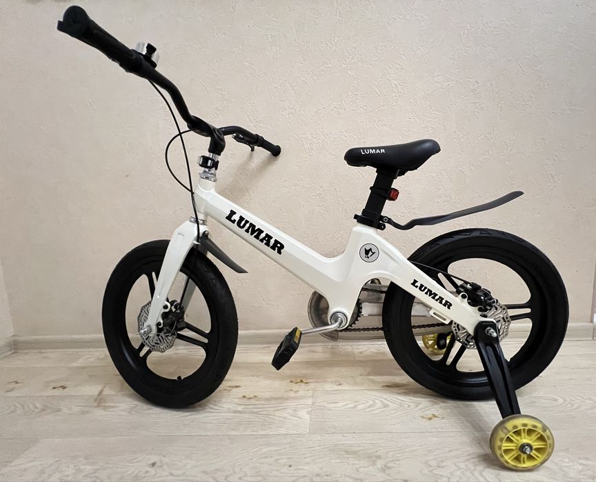 Дитячий 2-х колісний Велосипед Lumar Germany 16