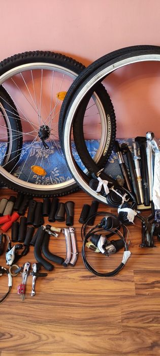 Покришки Schwalbe і др. аксесуари.