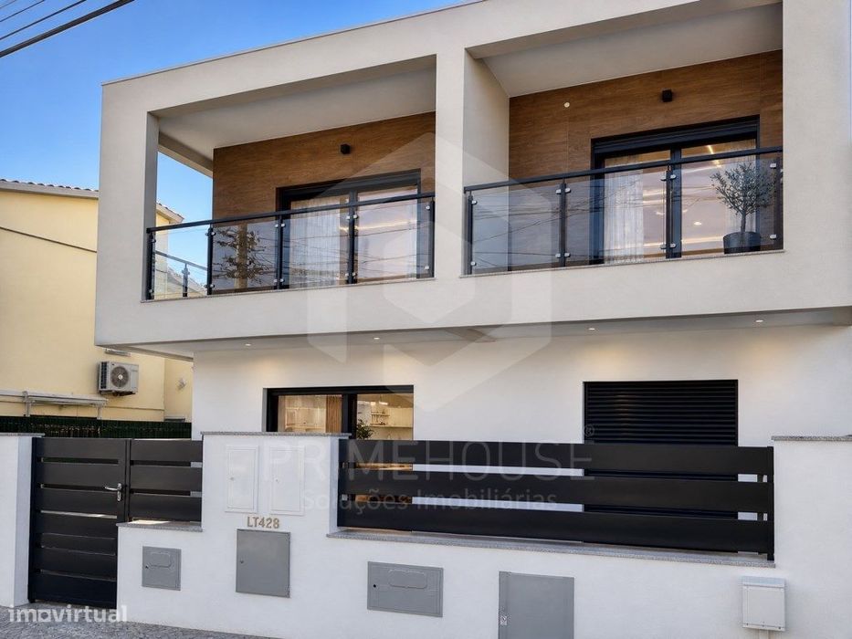 Moradia Premium T3 com suite e garagem em Qta do Conde