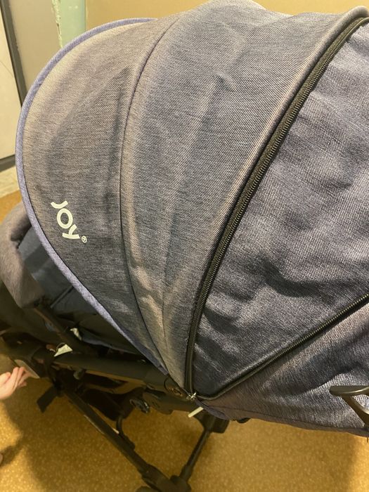 Прогулянкова коляска