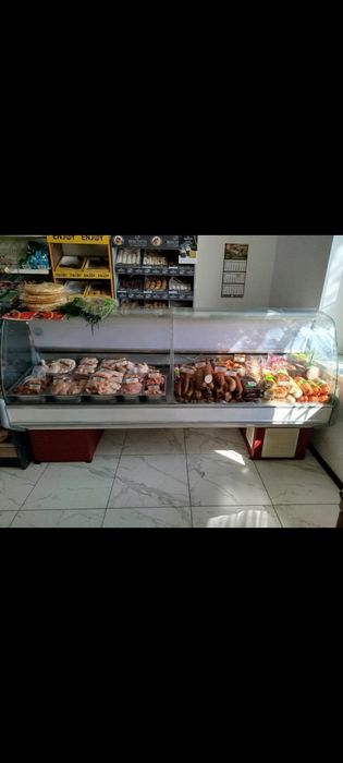 Холодильна вітрина