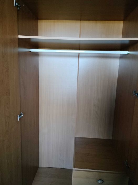 Szafa 3 drzwiowa z lustrem