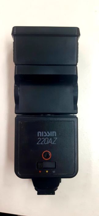 Flash eletrónico NISSIN 220 AZ