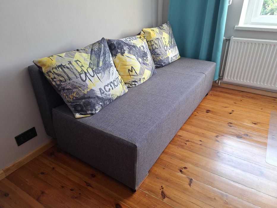 Sofa kanapa rozkładana w bardzo dobrym stanie