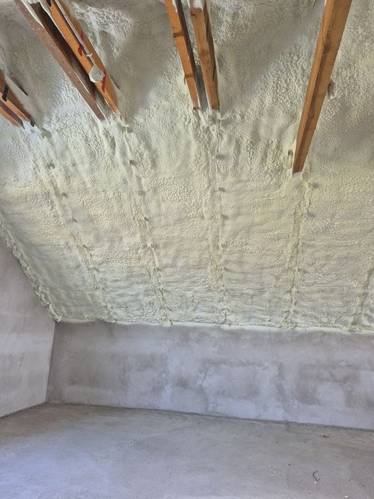 Ocieplenie pianą pur poddasza stropy dachy ocieplanie pianką izolacje