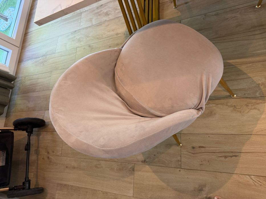 Mesa com 4 cadeiras
