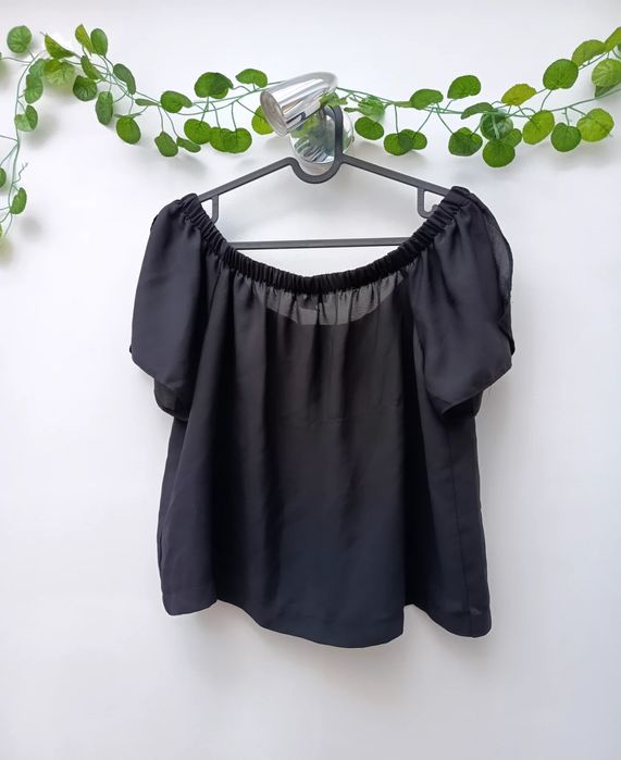 Blusa Preta Fluída