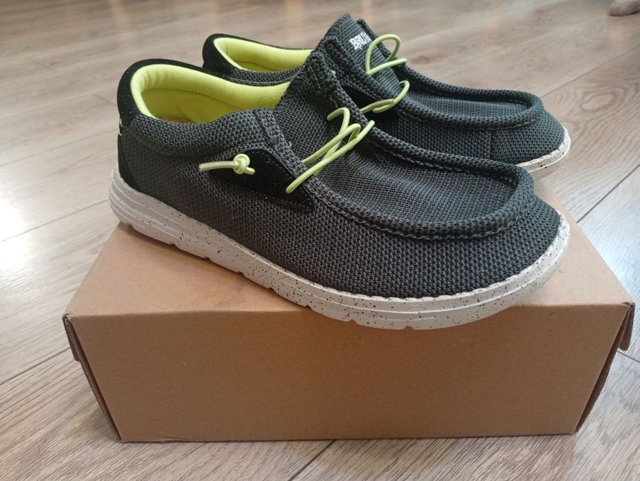 Nowe buty mokasyny