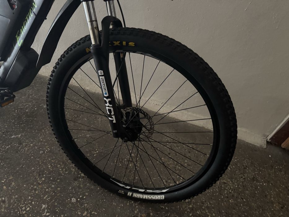 Електровелосипед E-motion MTB 29 GT 48V 700W / рама 19" чорно-зелений