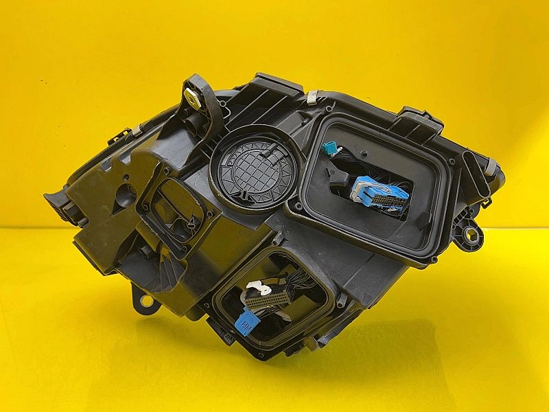 Lampa Prawa Mercedes E-Klasa W214 Digital Light A