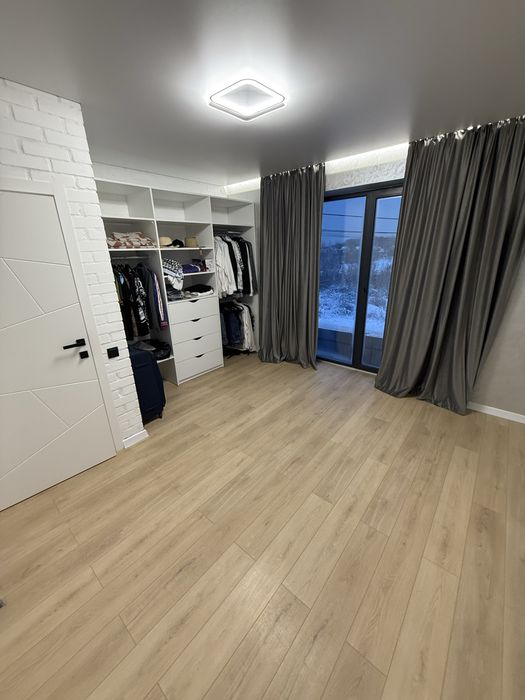 Новий будинок 115м2  4 спальні 15хв від м. Теремки