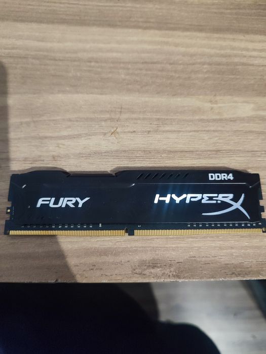 Pamięć RAM 1x8gb DDR4