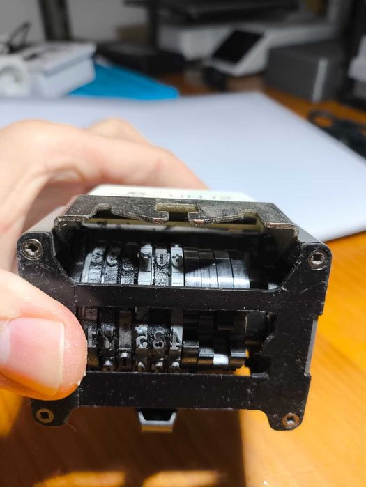 Carimbo Numerador Rexel UN 12