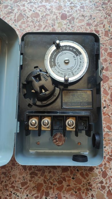 Relé temporizador anos 50/60