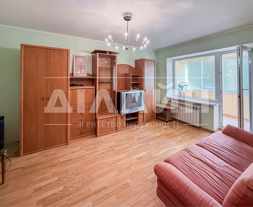 Доступна 2х кімн на Ладозькій 24 7/10  п