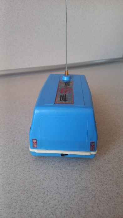 Продам радіокеровану іграшку