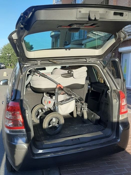Opel Zafira b 1.9  150к.с. дизель 2010р