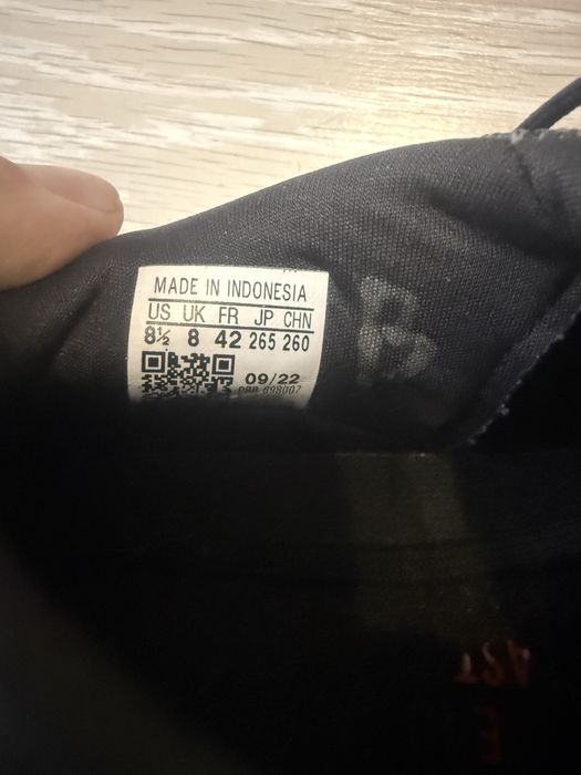 Buty adidas rozmiar 42