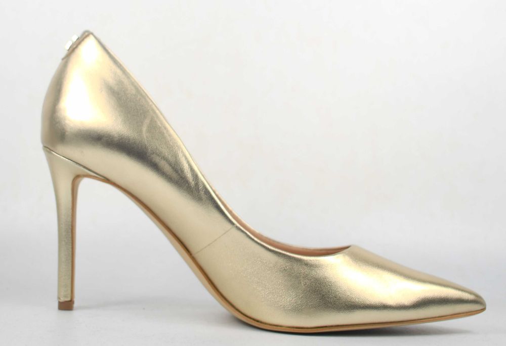 Skórzane czółenka szpikli  Guess plati rozmiar 38