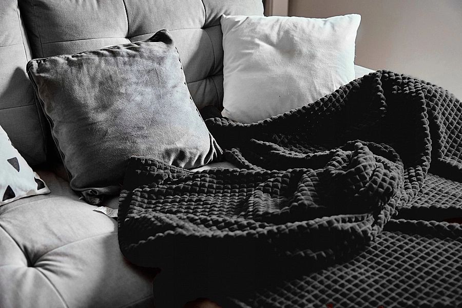 Koc 160x200 Mikrofibra Tłoczona Puszysty Pled na Łóżko Larysa 07