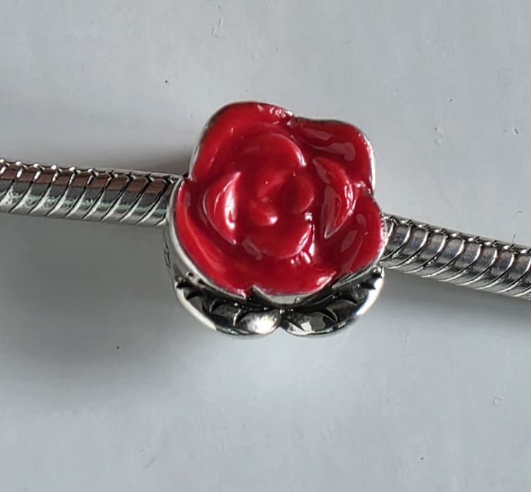 Srebrny charms do pandora prezent dla niej  czerwona róża S925