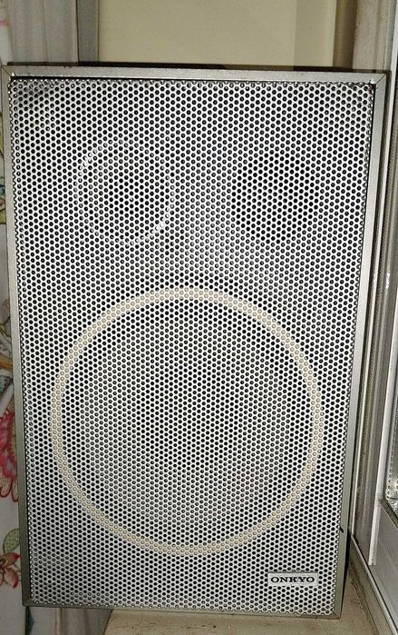 Aparelhagem: Yamaha Amplified Receiver, Technics Compact Disc, colunas64738953921283124