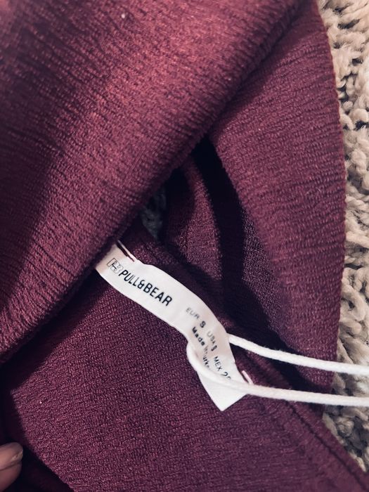 Bordowy top hiszpanka rozm S pull and bear