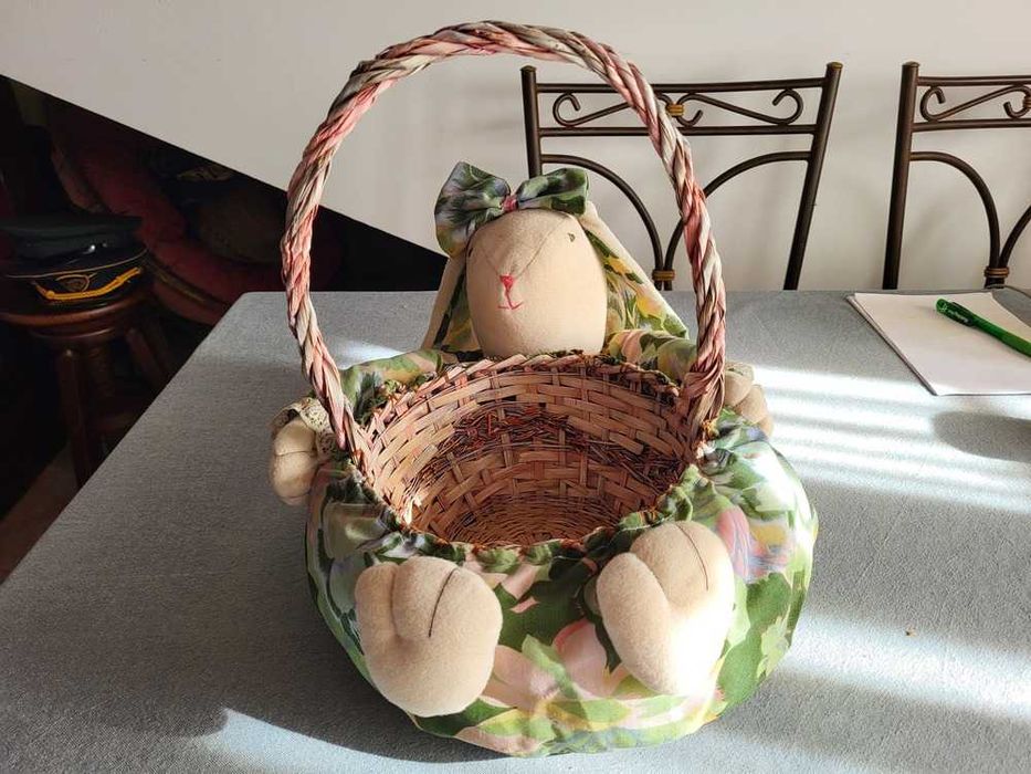 Cesta em Verga e Boneca