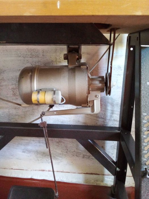 Электропривод со сцеплением от швейной промышленной машинки 1022М